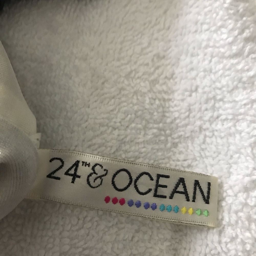 Black/White  24 & Ocean Tankini Top. Size Large - Picture 3 of 3
